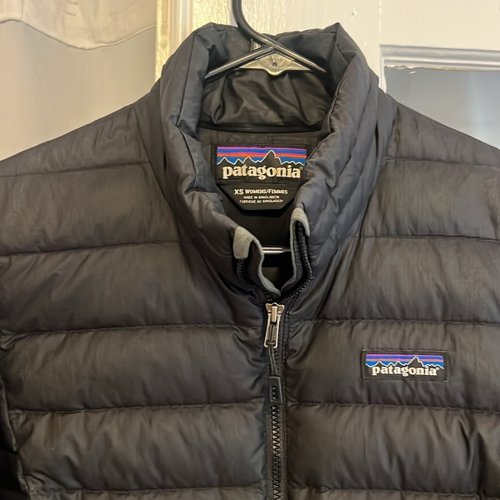 Patagonia puffer jacket - Picture 2 of 3